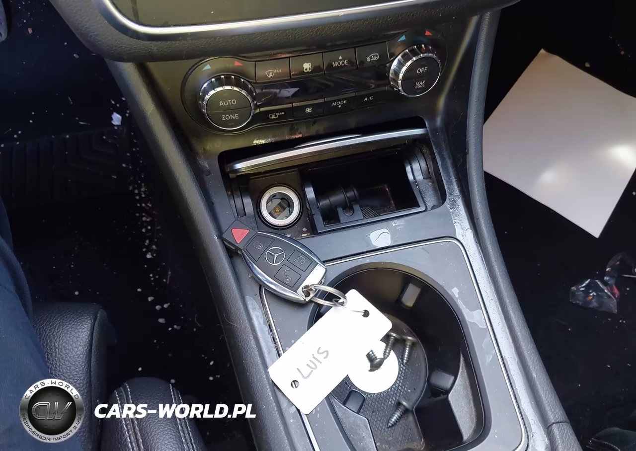 2018 Mercedes-Benz Cla 250 VIN:WDDSJ4EB9JN545082 - 11