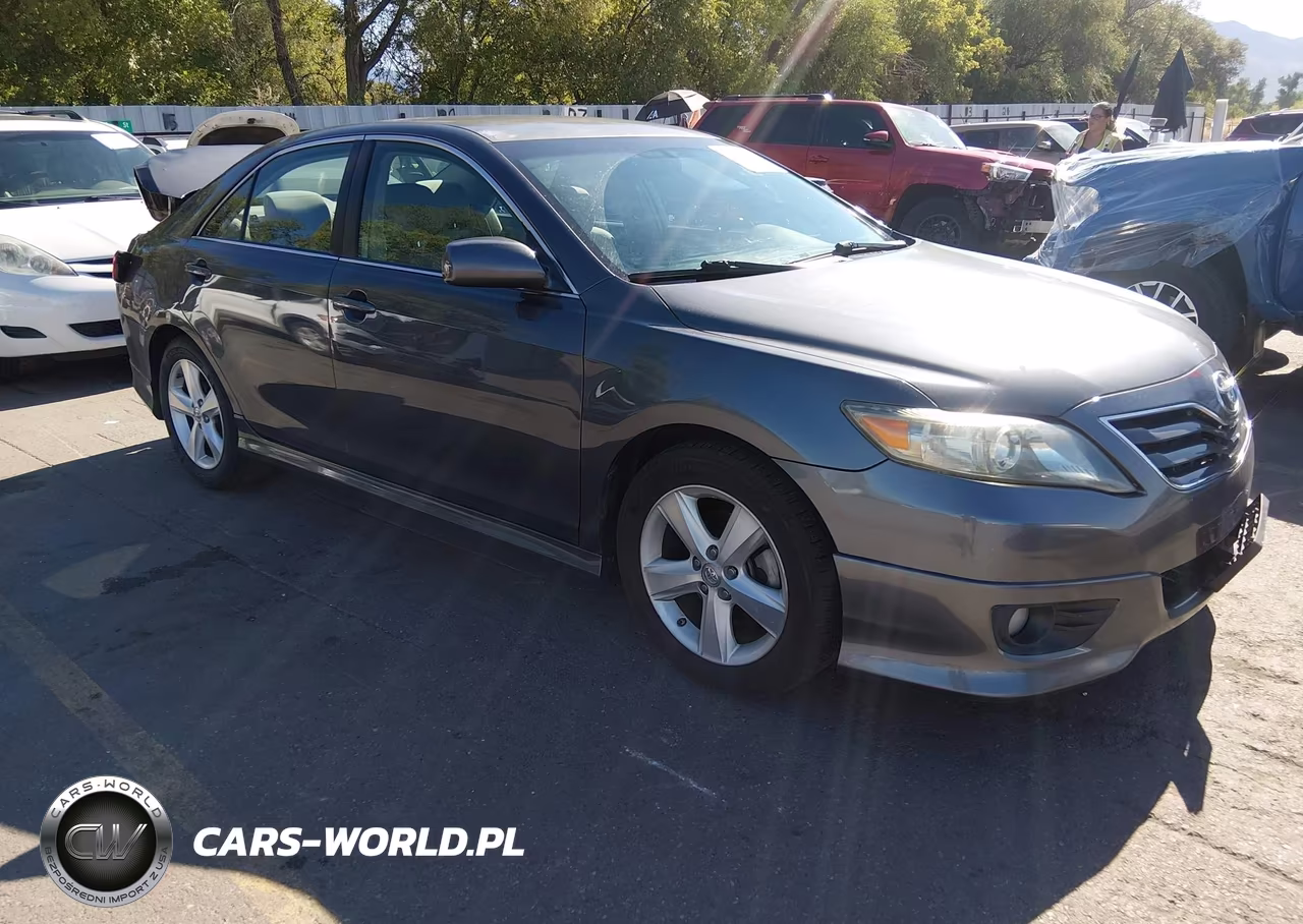 2011 Toyota Camry Se – zdjęcie 1 z 16