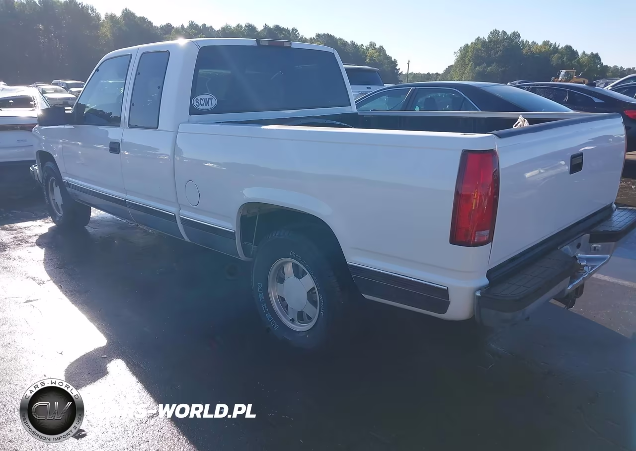 1997 Chevrolet C1500 Fleetside VIN:1GCEC19R4VE114162 - 3