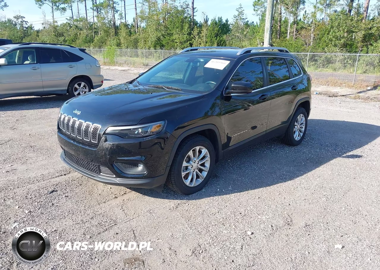 2019 Jeep Cherokee Latitude Fwd VIN:1C4PJLCX8KD313282 - 2