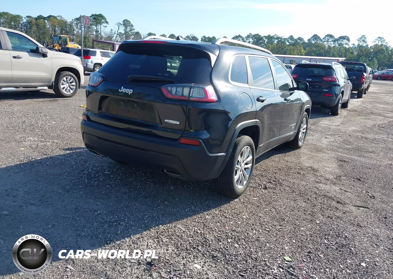 2019 Jeep Cherokee Latitude Fwd VIN:1C4PJLCX8KD313282 - 4