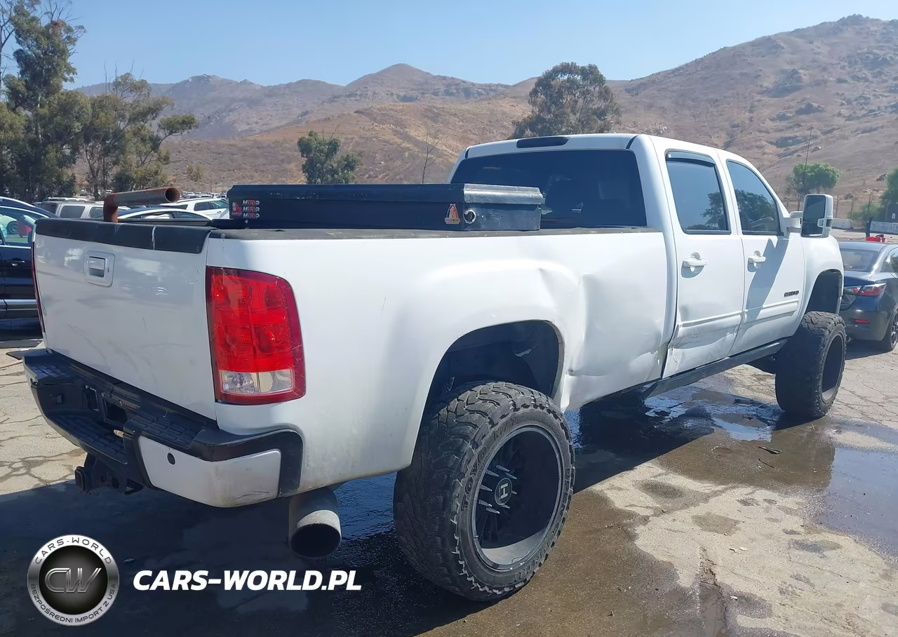 2011 GMC Sierra 2500Hd Sle VIN:1GT120C83BF236190 - 4