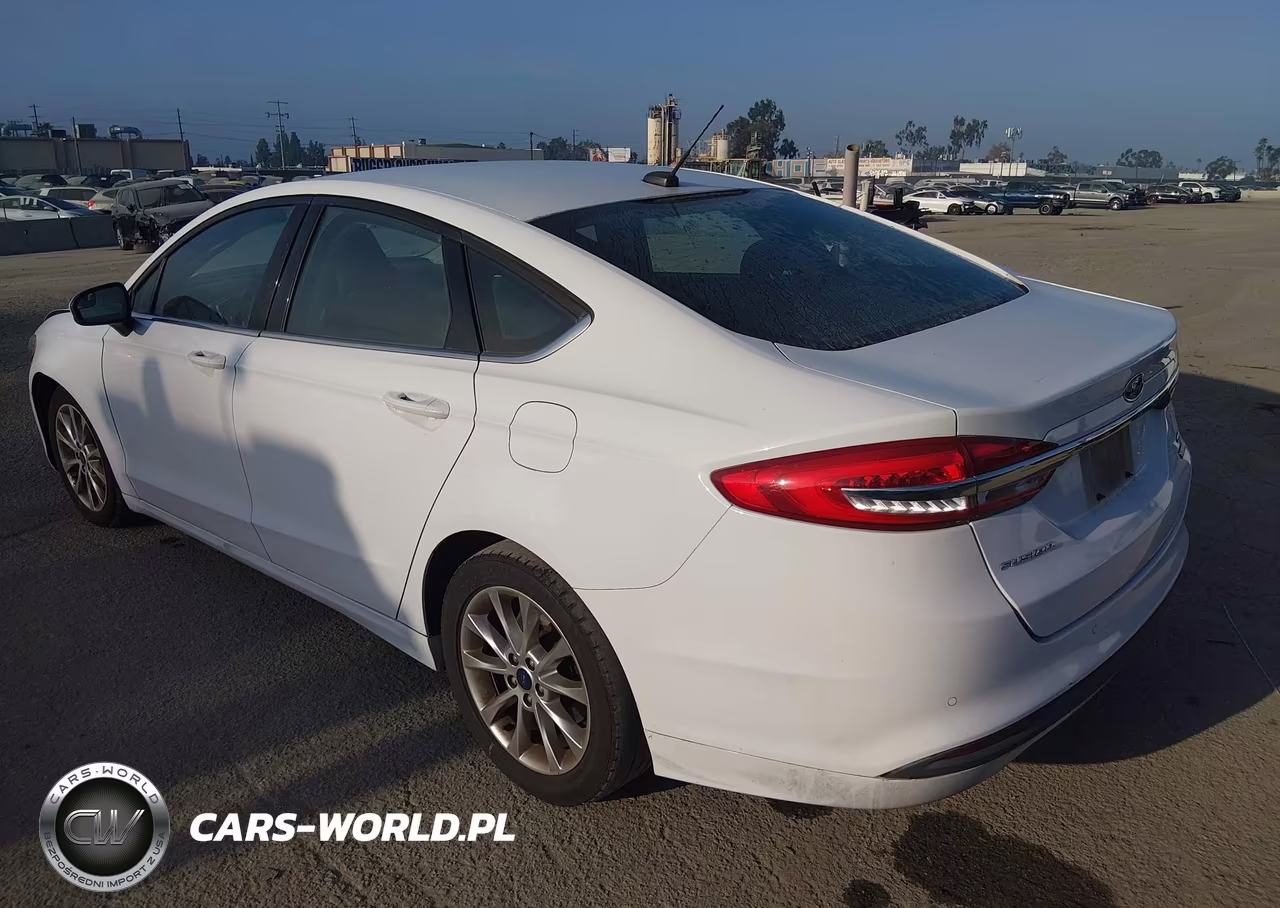 2017 Ford Fusion Se VIN:3FA6P0HD0HR215361 - 3