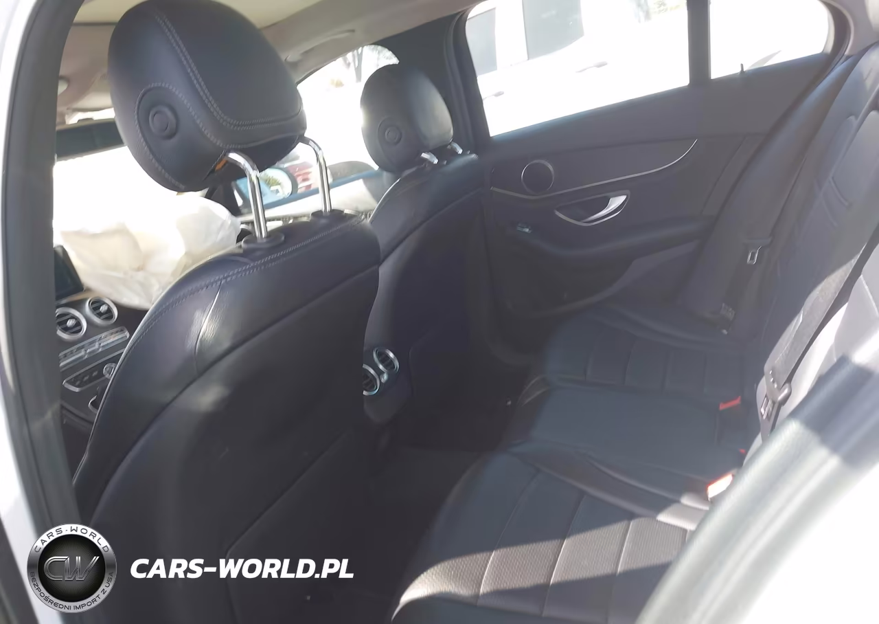 2016 Mercedes-Benz C 300 4Matic VIN:55SWF4KB2GU109293 - 18