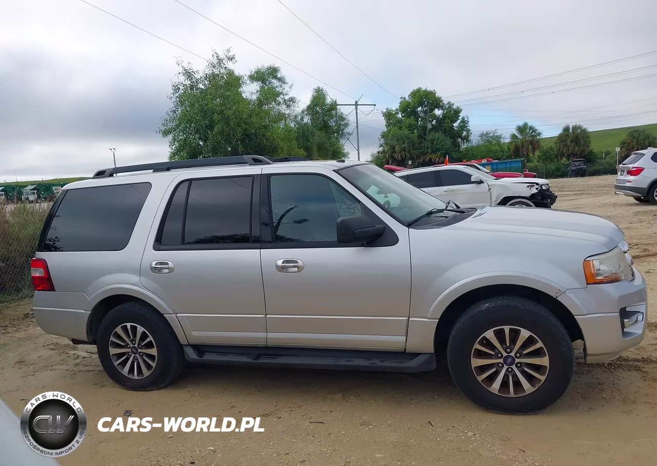 2016 Ford Expedition Xlt VIN:1FMJU1JT0GEF53084 - 13