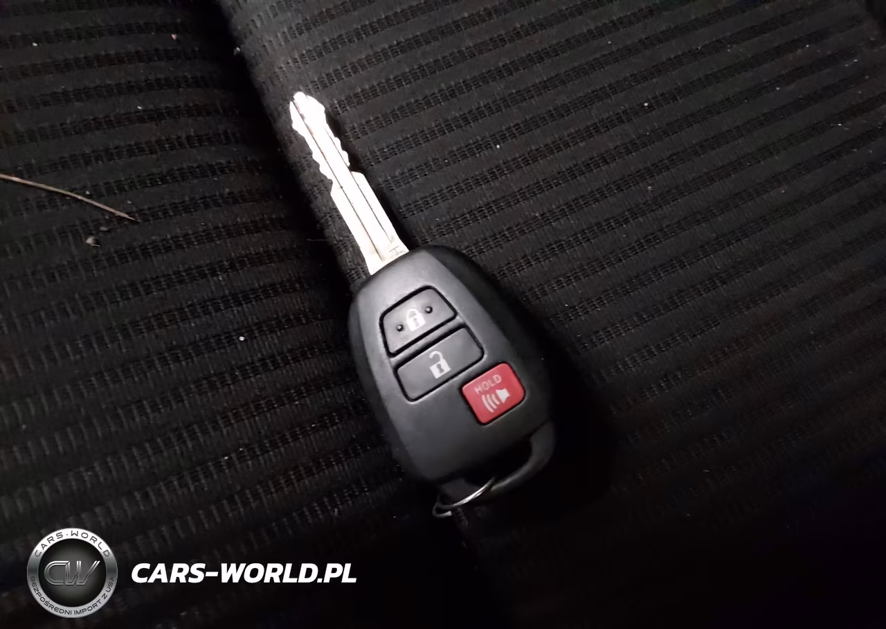 2017 Toyota Rav4 Le VIN:JTMBFREV3HJ173260 - 11