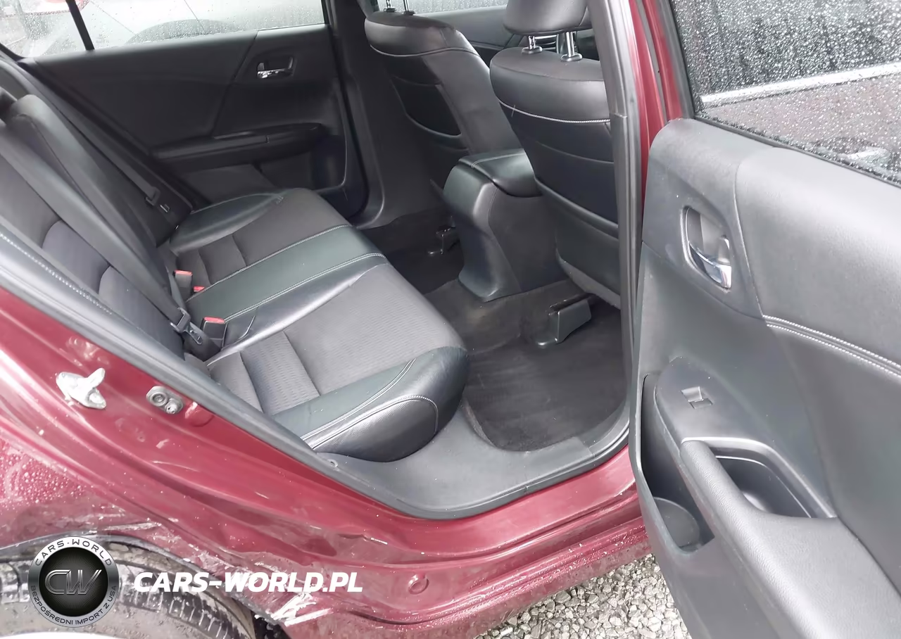 2016 Honda Accord Sport VIN:1HGCR2F5XGA199274 - 18