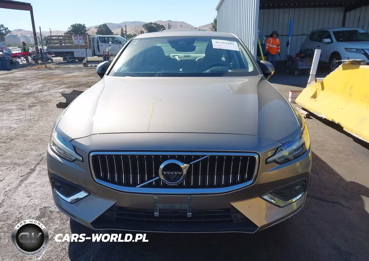 2019 Volvo S60 T6 Inscription VIN:7JRA22TL4KG000949 - 13