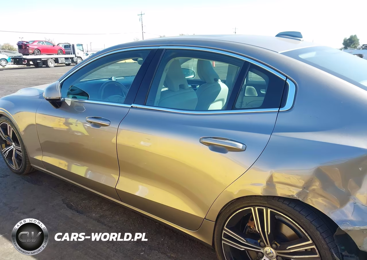 2019 Volvo S60 T6 Inscription VIN:7JRA22TL4KG000949 - 15