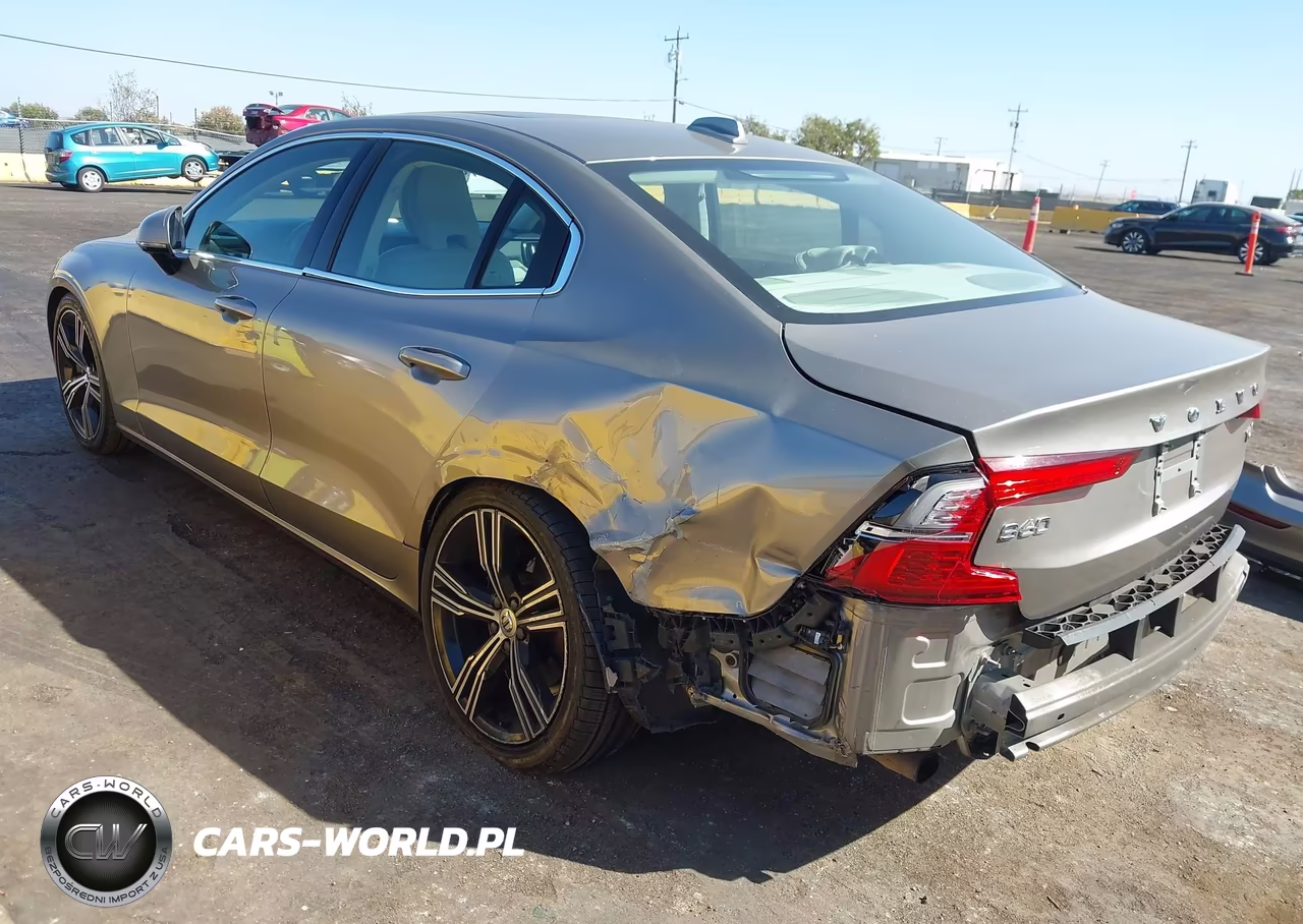 2019 Volvo S60 T6 Inscription VIN:7JRA22TL4KG000949 - 3