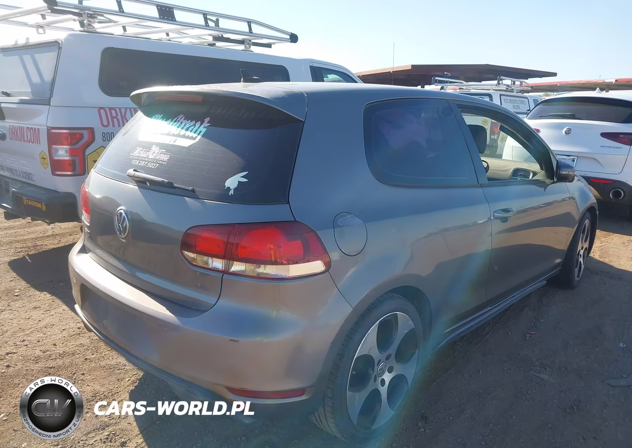 2010 Volkswagen Gti 2-Door W-Pzev (M6) VIN:WVWED7AJXAW418946 - 4