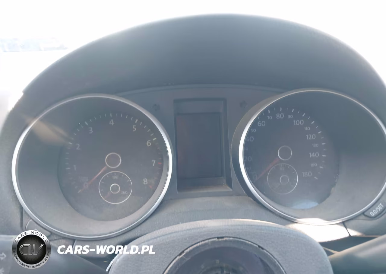 2010 Volkswagen Gti 2-Door W-Pzev (M6) VIN:WVWED7AJXAW418946 - 7