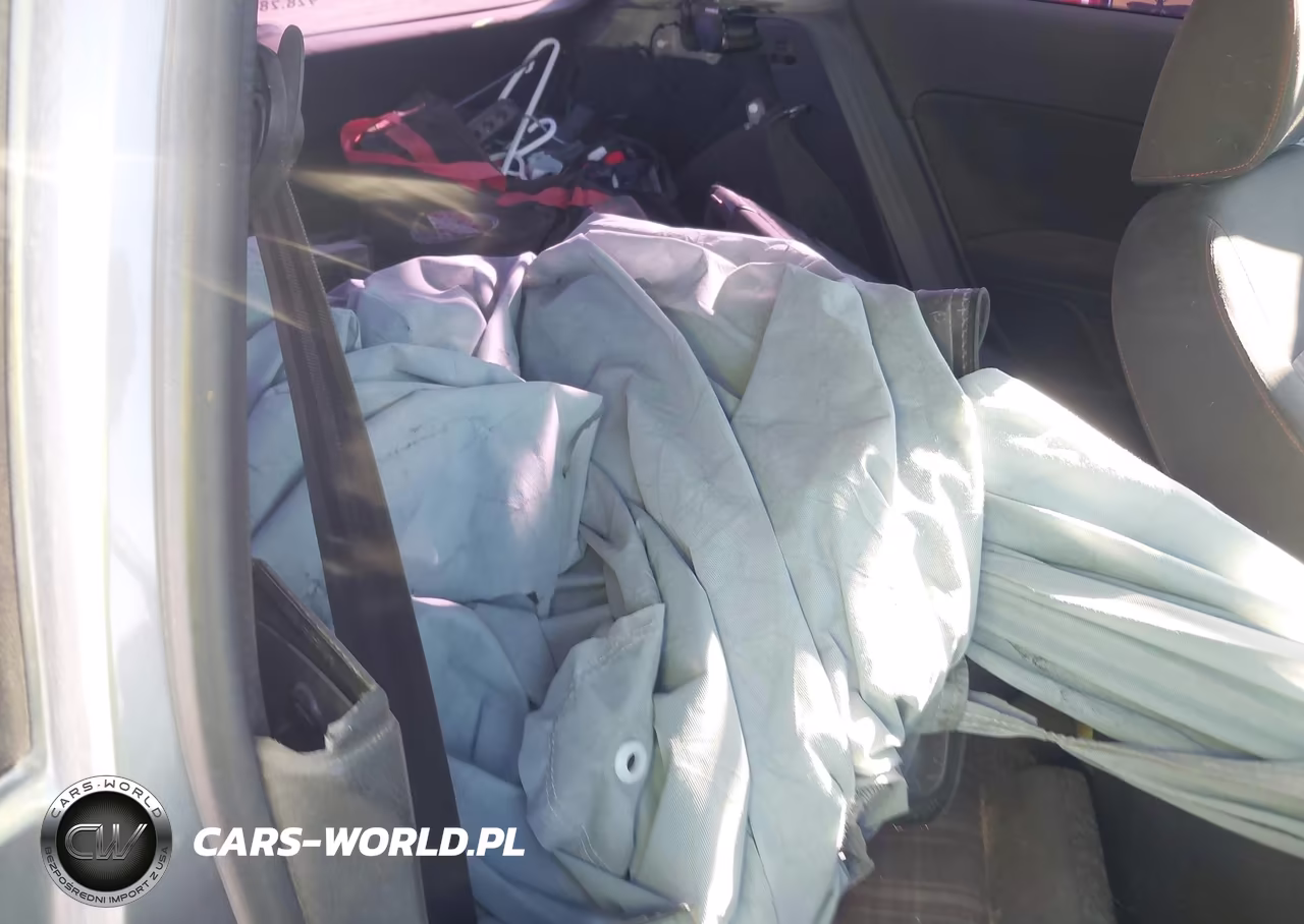 2010 Volkswagen Gti 2-Door W-Pzev (M6) VIN:WVWED7AJXAW418946 - 8