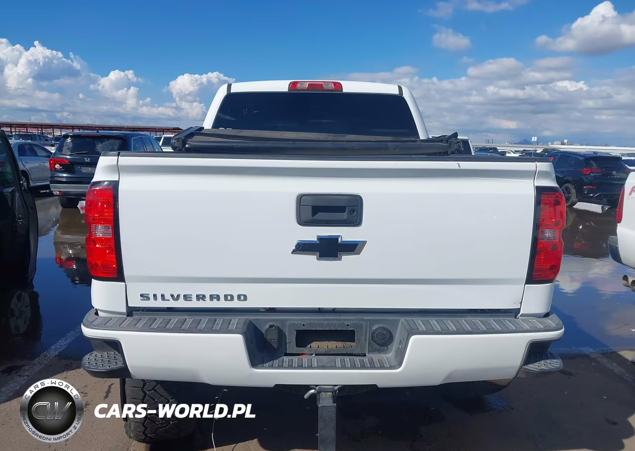 2018 Chevrolet Silverado 1500 Custom VIN:3GCPCPEC4JG579959 - 16