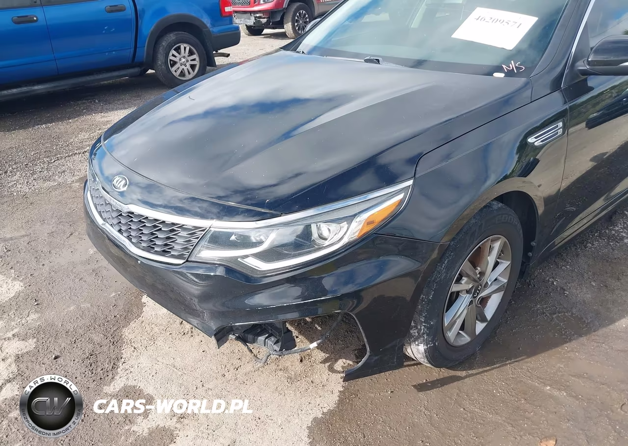 2019 Kia Optima Lx VIN:5XXGT4L35KG309922 - 18