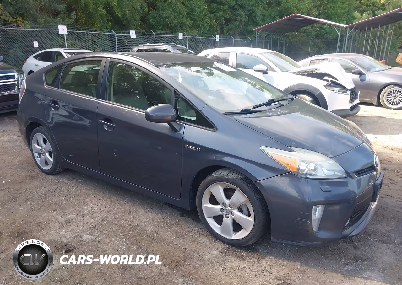 2014 Toyota Prius Five