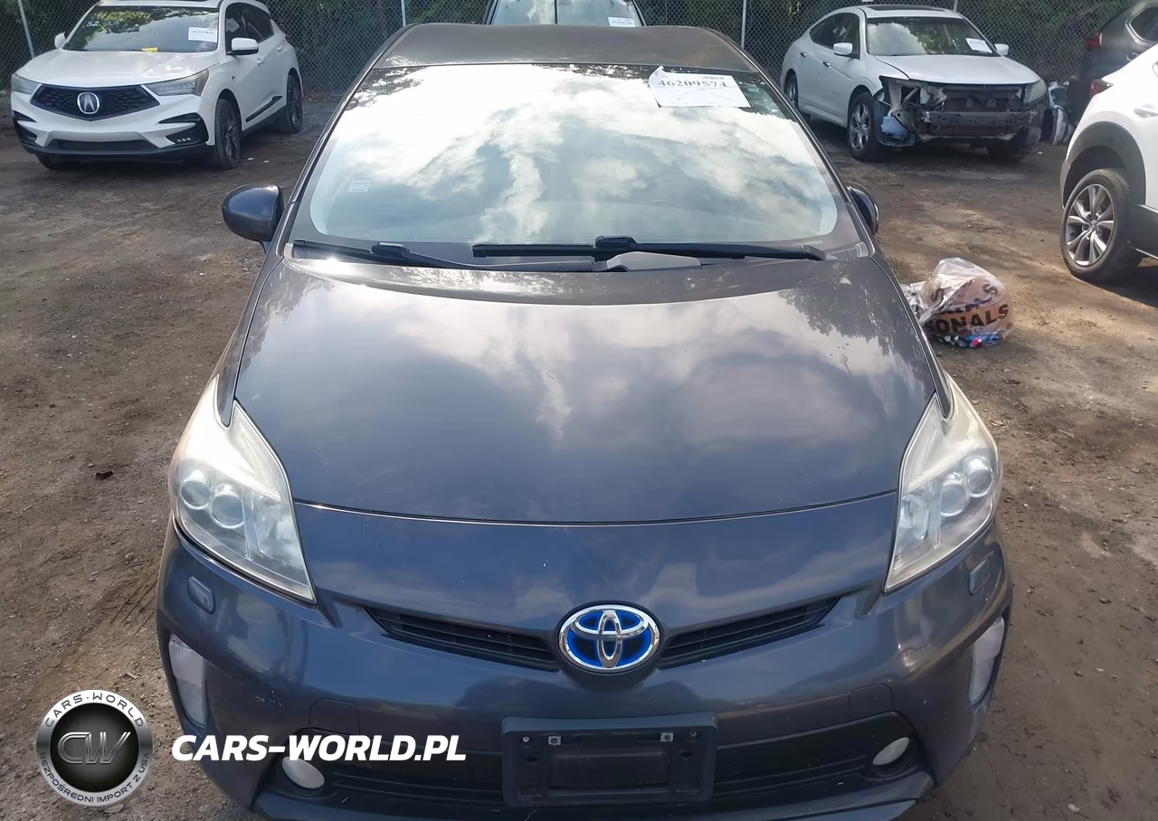 2014 Toyota Prius Five VIN:JTDKN3DU8E1741619 - 12