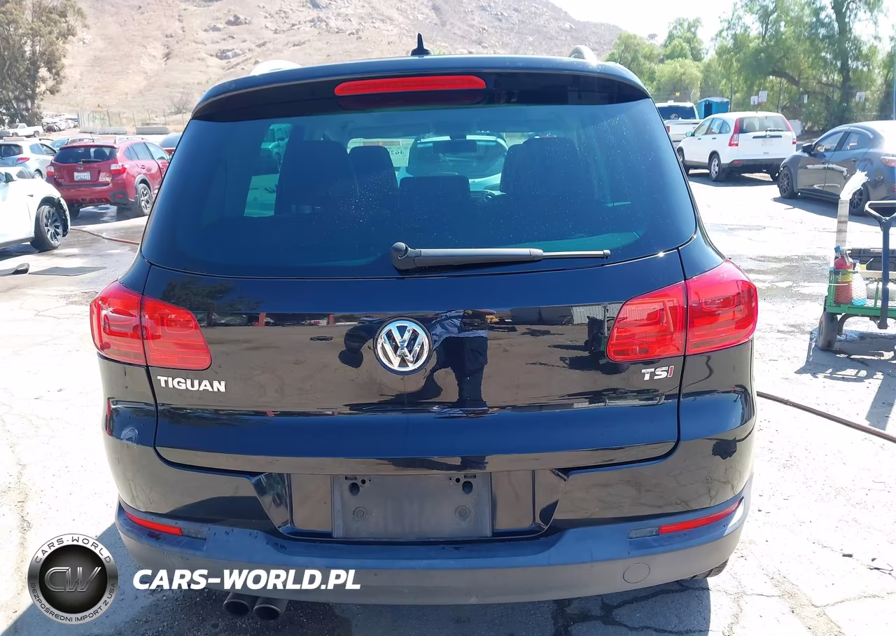 2017 Volkswagen Tiguan 2.0T Wolfsburg Edition VIN:WVGRV7AXXHK003125 - 15