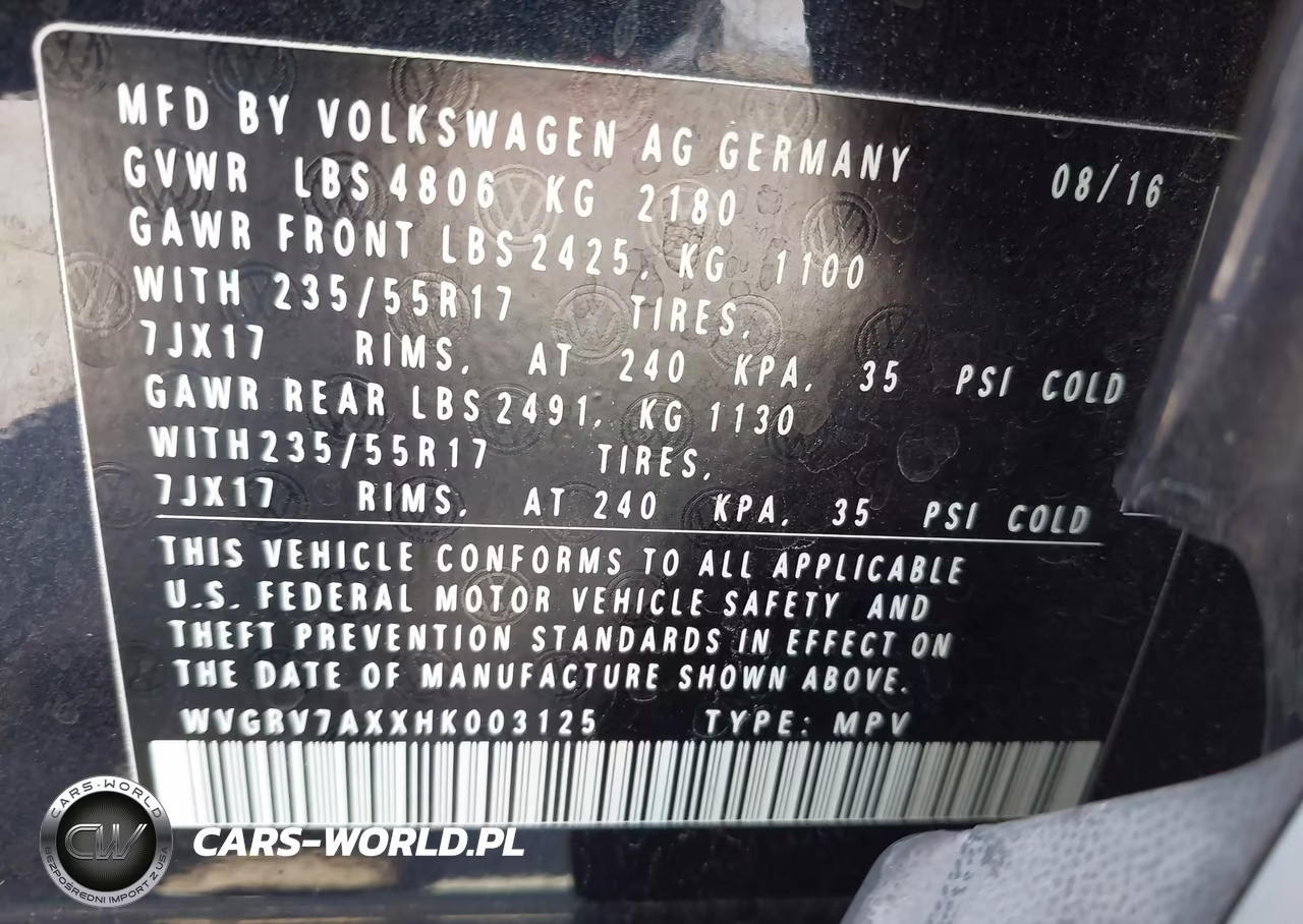 2017 Volkswagen Tiguan 2.0T Wolfsburg Edition VIN:WVGRV7AXXHK003125 - 9