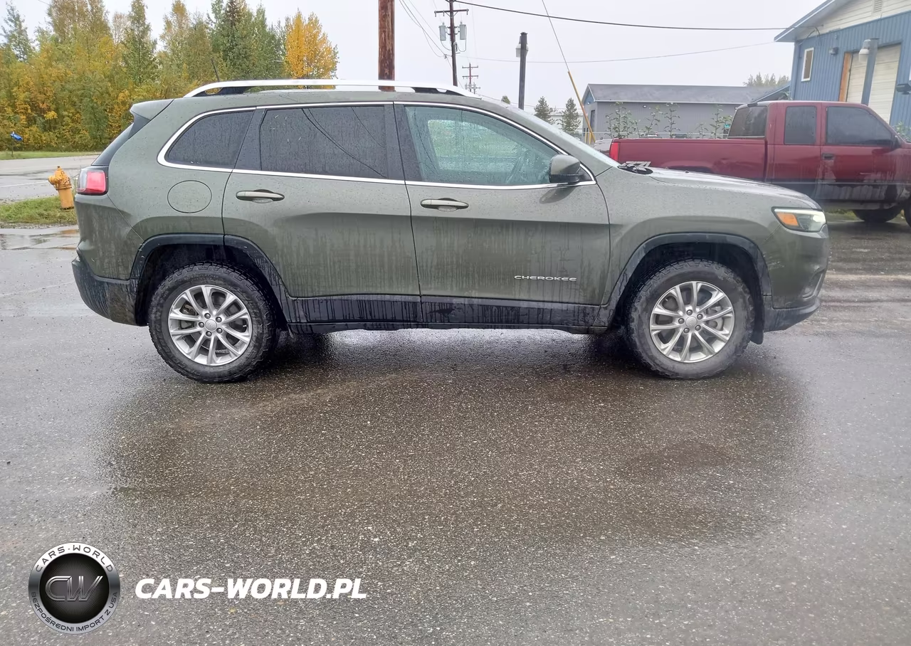 2019 Jeep Cherokee Latitude 4X4 VIN:1C4PJMCBXKD250406 - 13