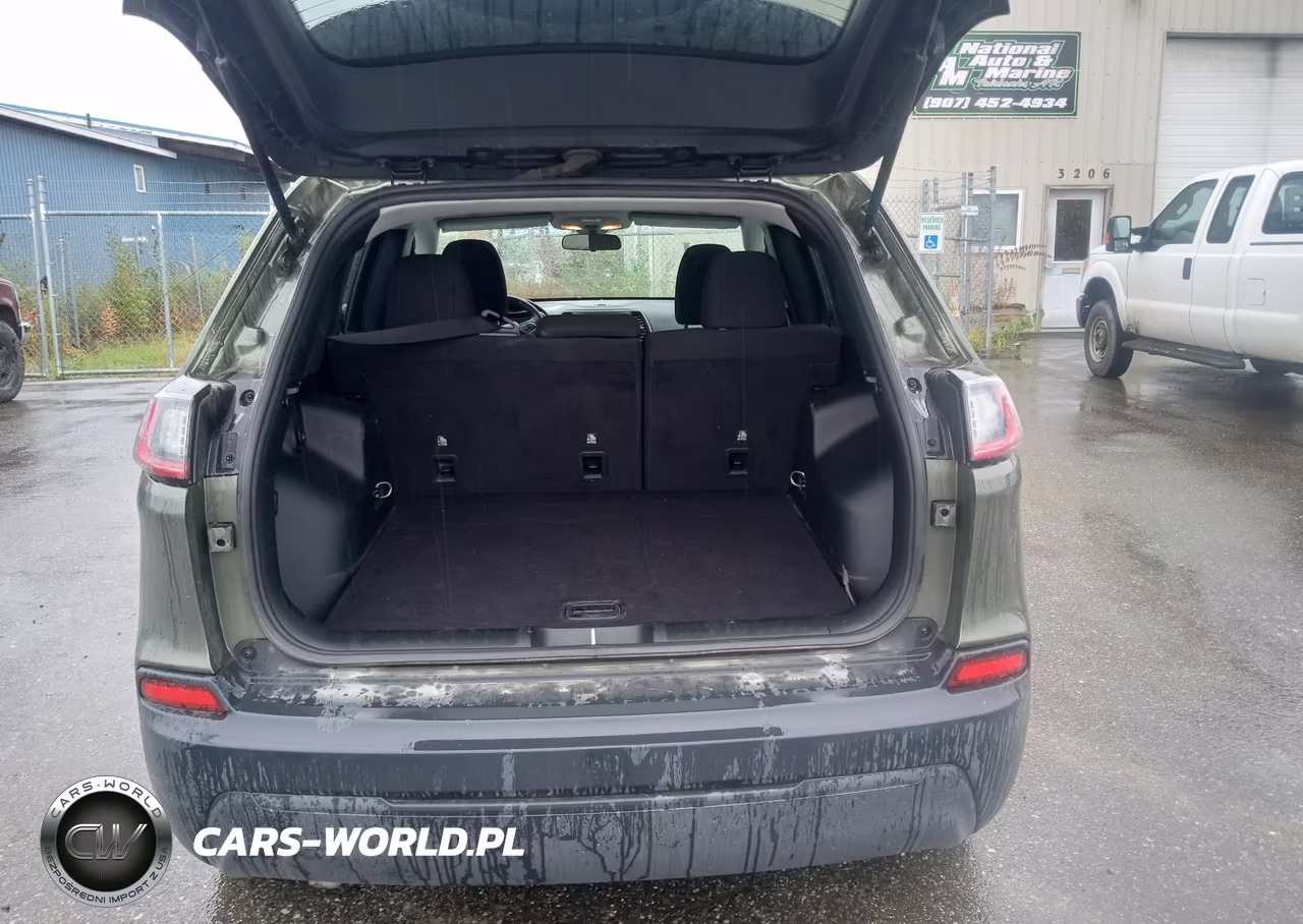 2019 Jeep Cherokee Latitude 4X4 VIN:1C4PJMCBXKD250406 - 15