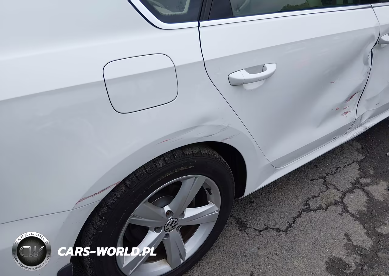 2015 Volkswagen Passat 2.0L Tdi Se VIN:1VWBV7A3XFC087437 - 13