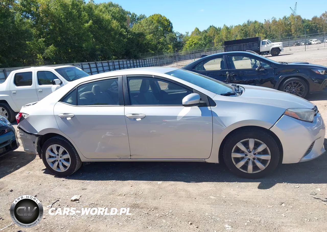 2015 Toyota Corolla Le VIN:2T1BURHE1FC327653 - 13