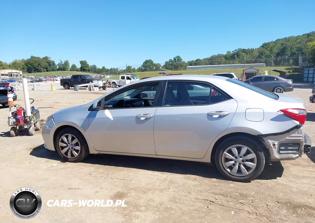 2015 Toyota Corolla Le VIN:2T1BURHE1FC327653 - 14