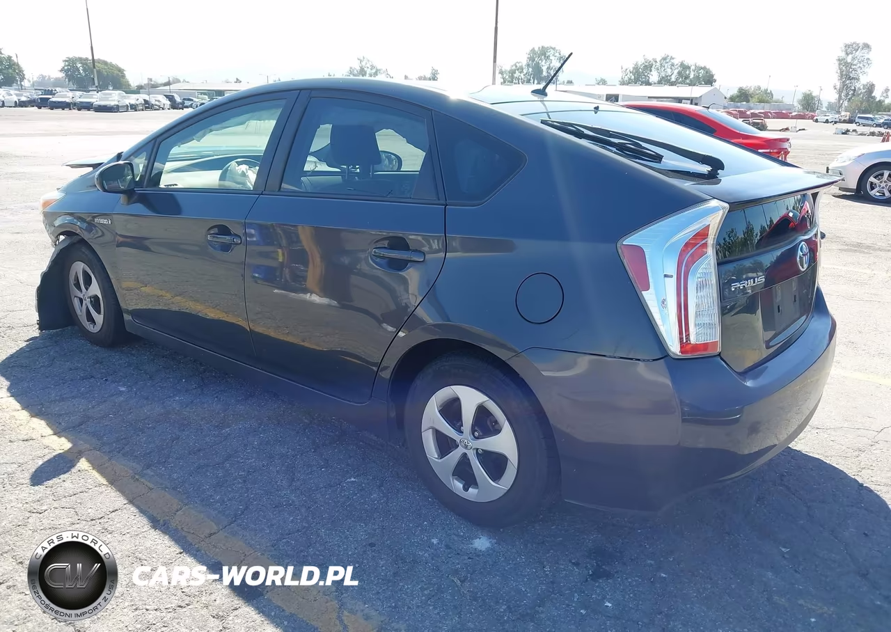 2015 Toyota Prius Two VIN:JTDKN3DU4F0449537 - 3