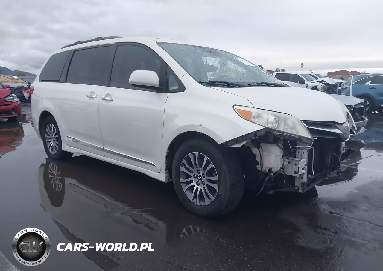 2018 Toyota Sienna Xle 8 Passenger VIN:5TDYZ3DC6JS912130 - 1