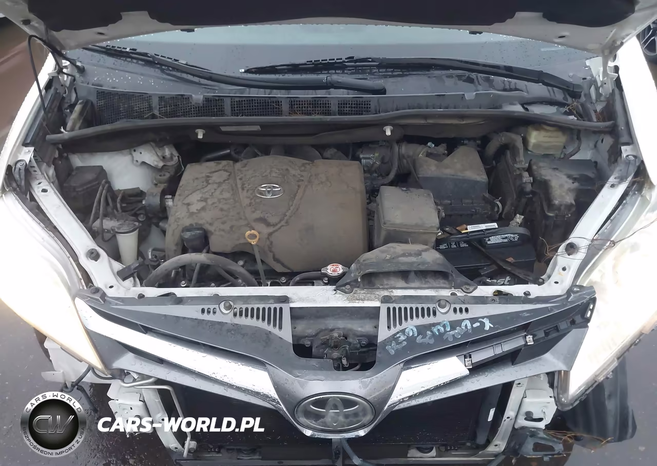 2018 Toyota Sienna Xle 8 Passenger VIN:5TDYZ3DC6JS912130 - 10