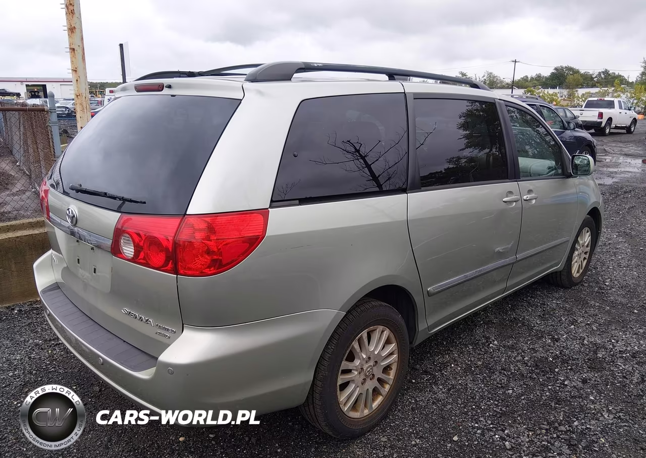 2010 Toyota Sienna Limited VIN:5TDDK4CC6AS032586 - 4
