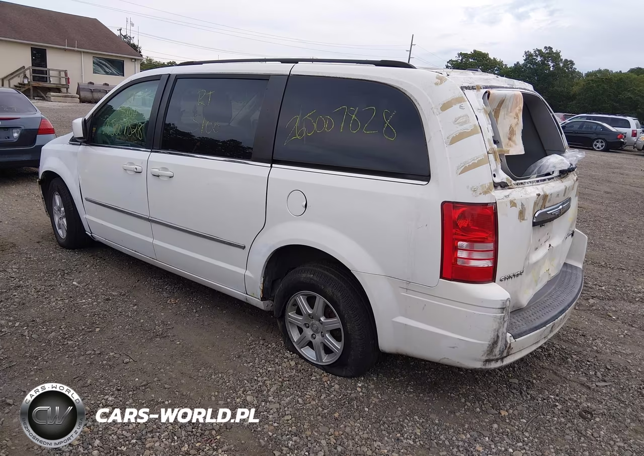 2010 Chrysler Town & Country Touring VIN:2A4RR5D1XAR285501 - 3