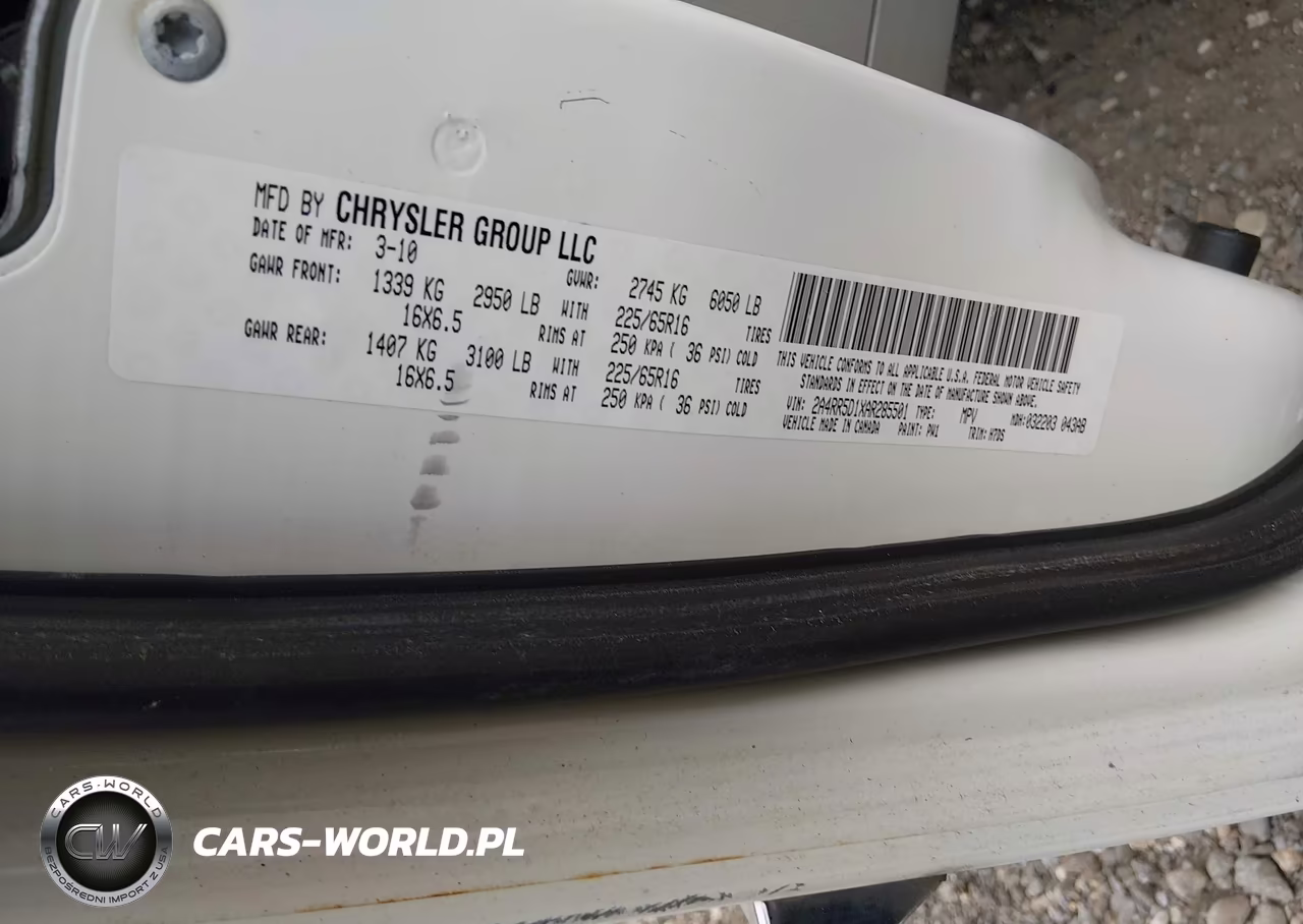 2010 Chrysler Town & Country Touring VIN:2A4RR5D1XAR285501 - 9