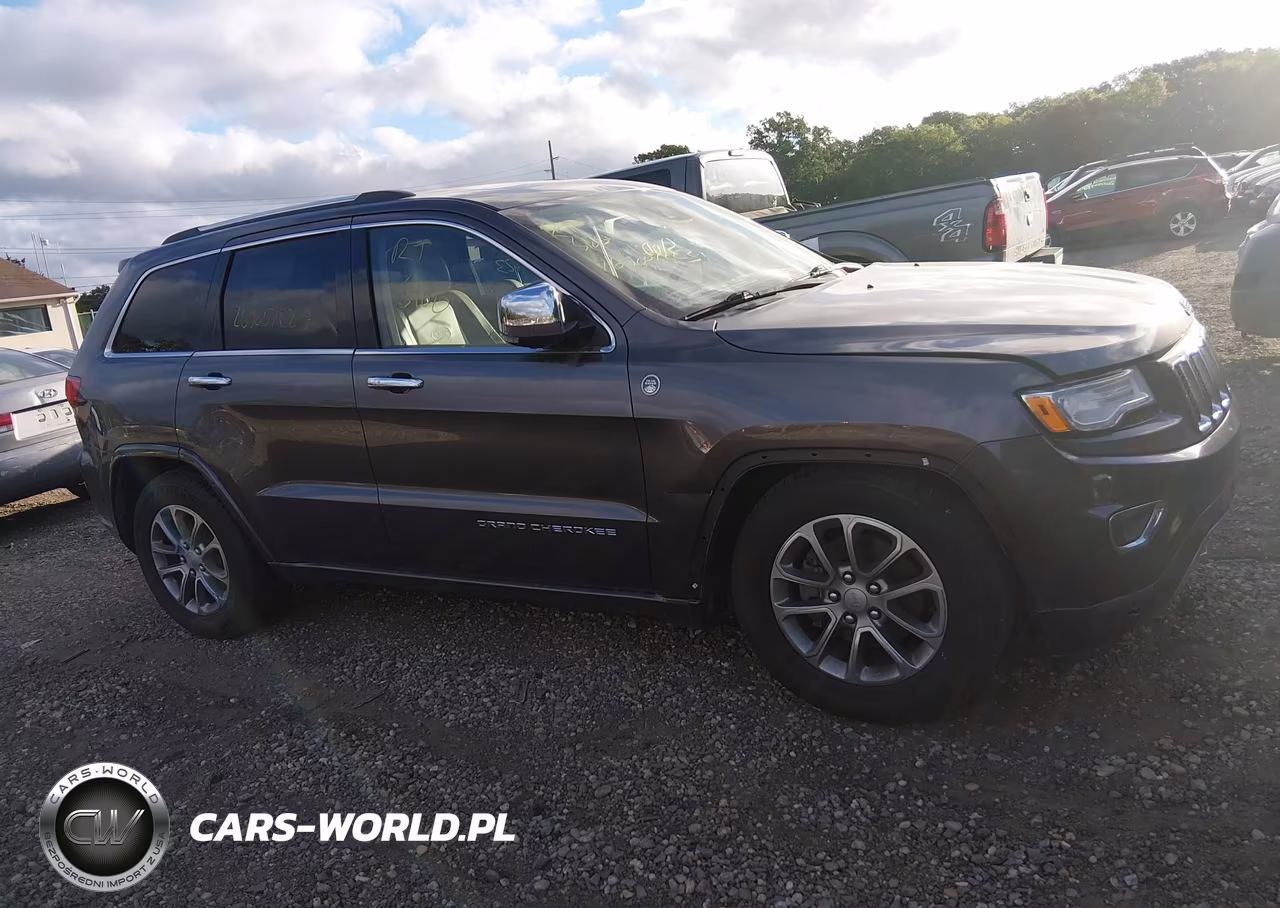 2015 Jeep Grand Cherokee Overland VIN:1C4RJFCG0FC673085 - 12