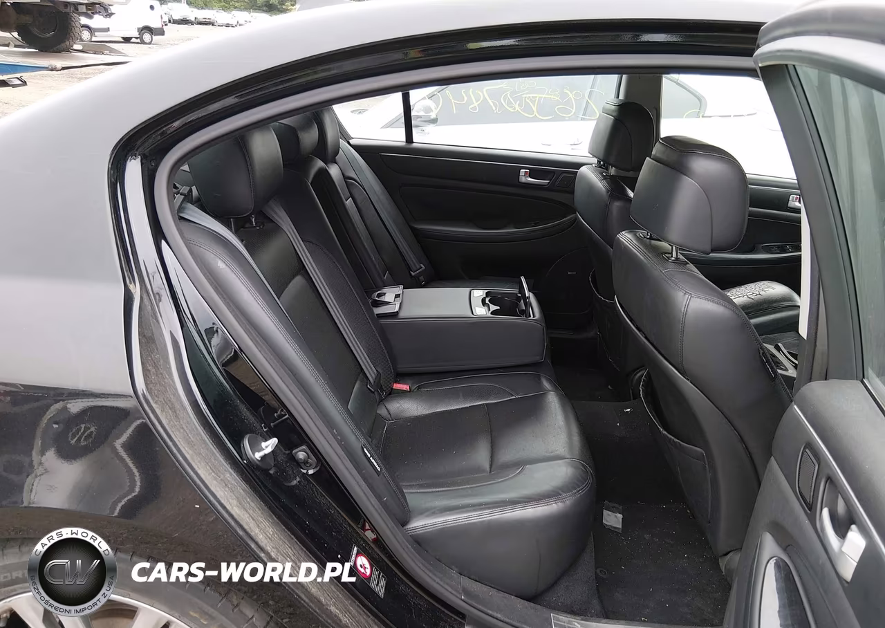 2013 Hyundai Genesis 3.8 VIN:KMHGC4DD7DU247827 - 8