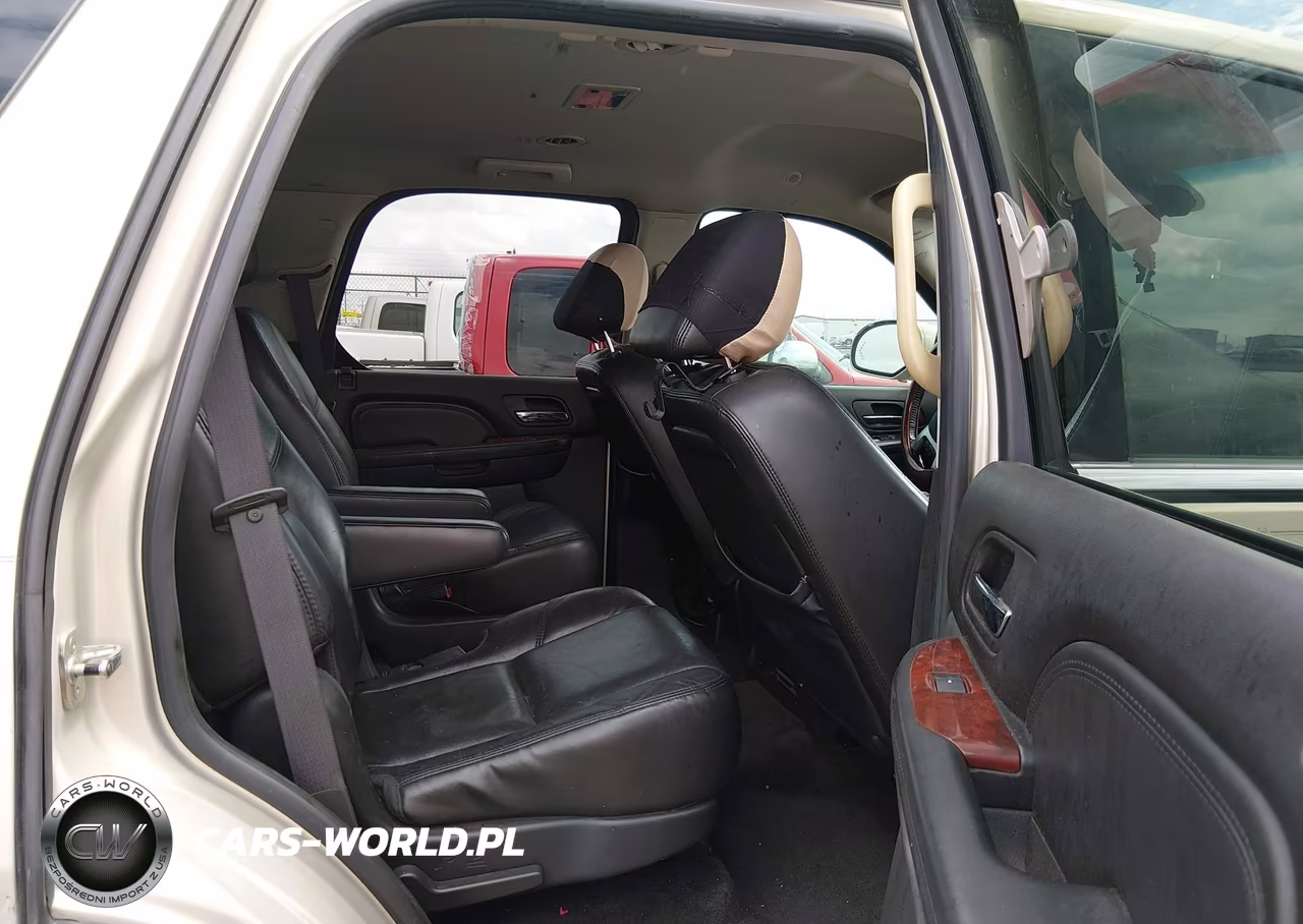 2007 Cadillac Escalade VIN:1GYEC63887R300029 - 8