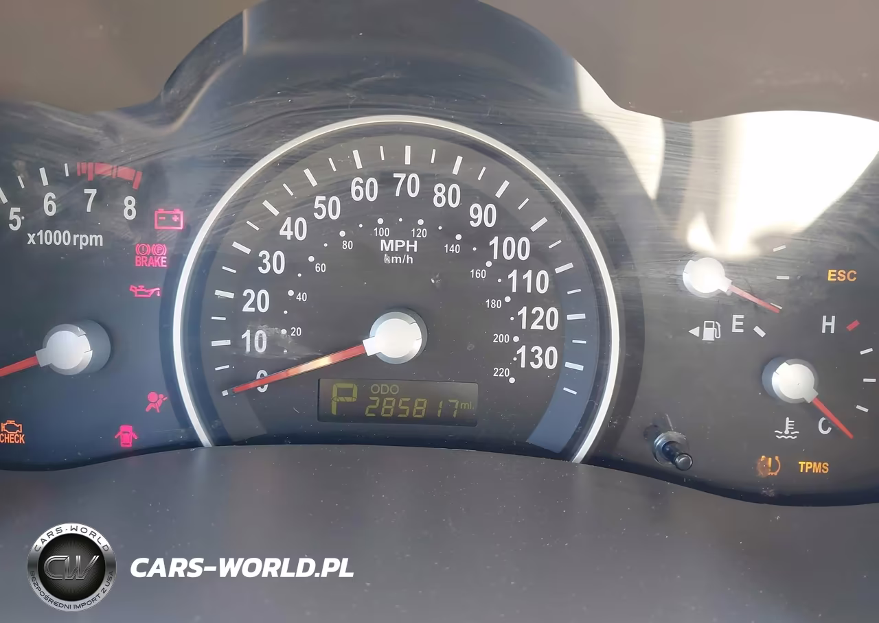 2011 Kia Sedona Lx VIN:KNDMG4C74B6364483 - 7