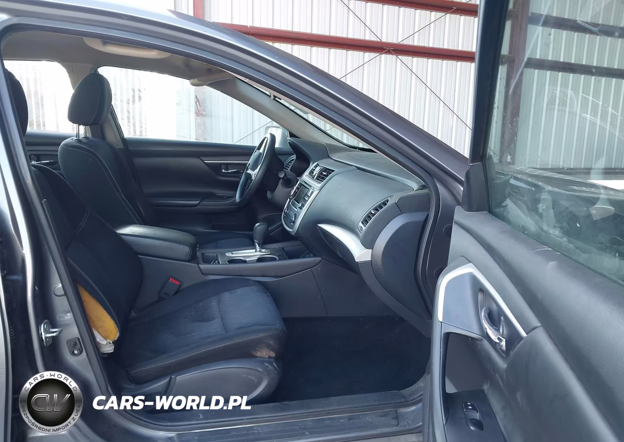 2017 Nissan Altima 2.5 S VIN:1N4AL3AP5HN354111 - 5