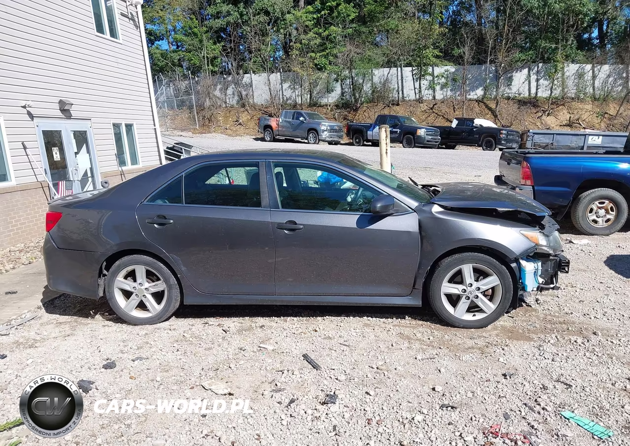 2013 Toyota Camry Se VIN:4T1BF1FK3DU699706 - 13
