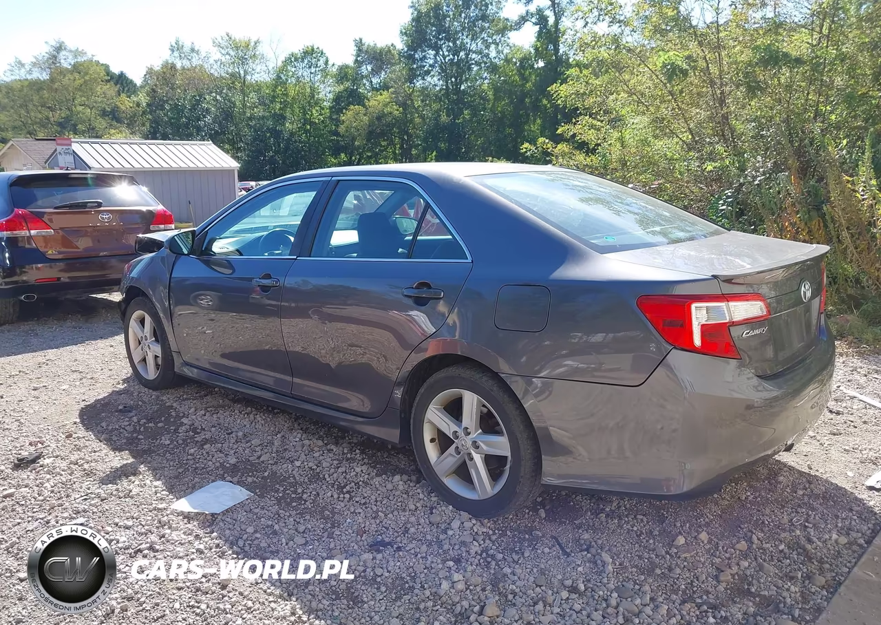 2013 Toyota Camry Se VIN:4T1BF1FK3DU699706 - 3
