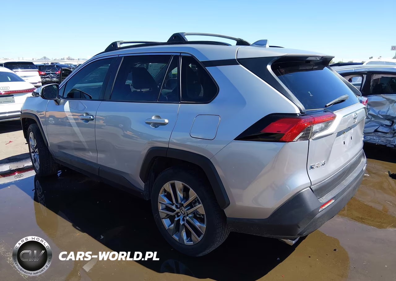 2023 Toyota Rav4 Xle Premium VIN:JTMA1RFV2PD093745 - 3