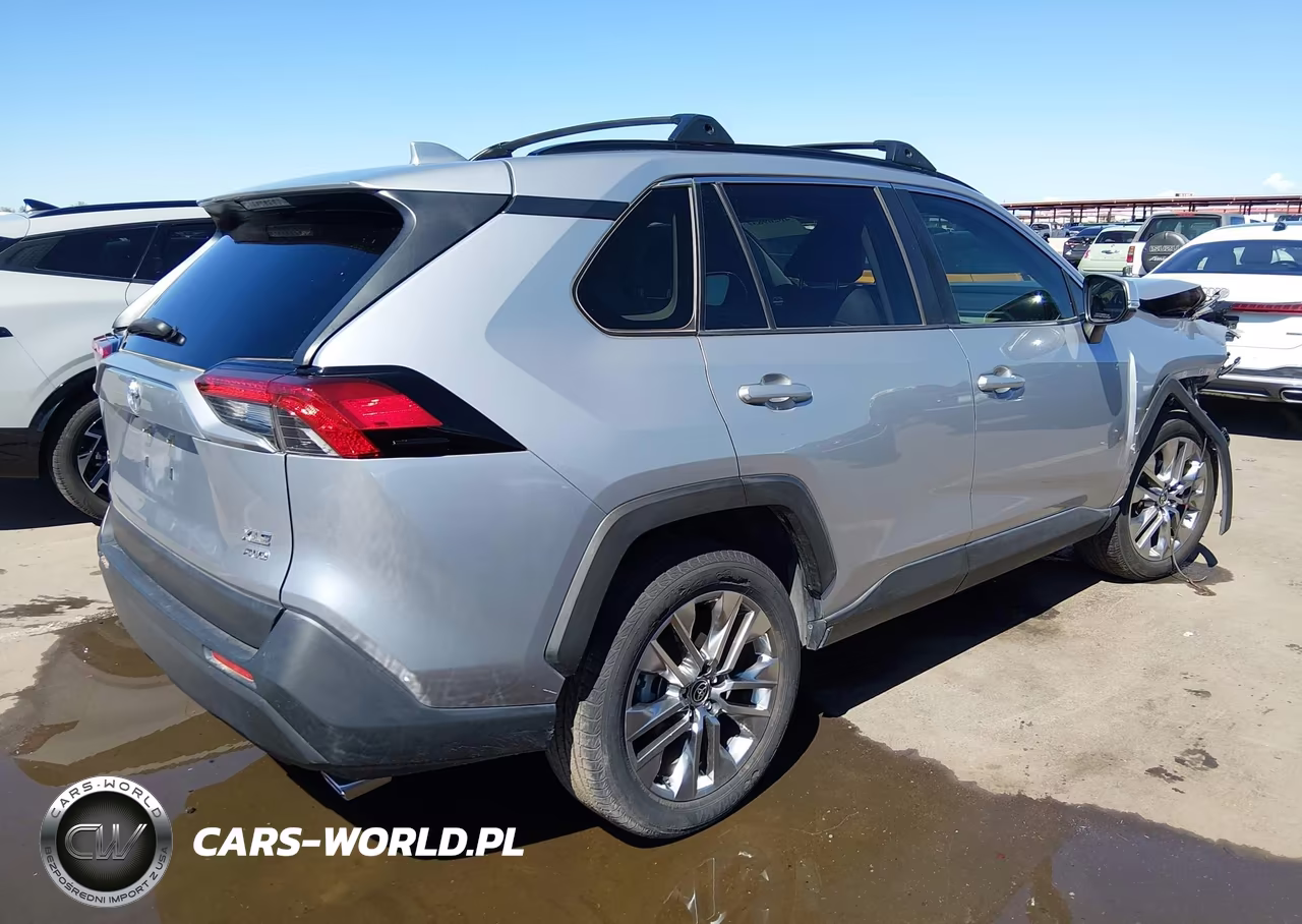 2023 Toyota Rav4 Xle Premium VIN:JTMA1RFV2PD093745 - 4