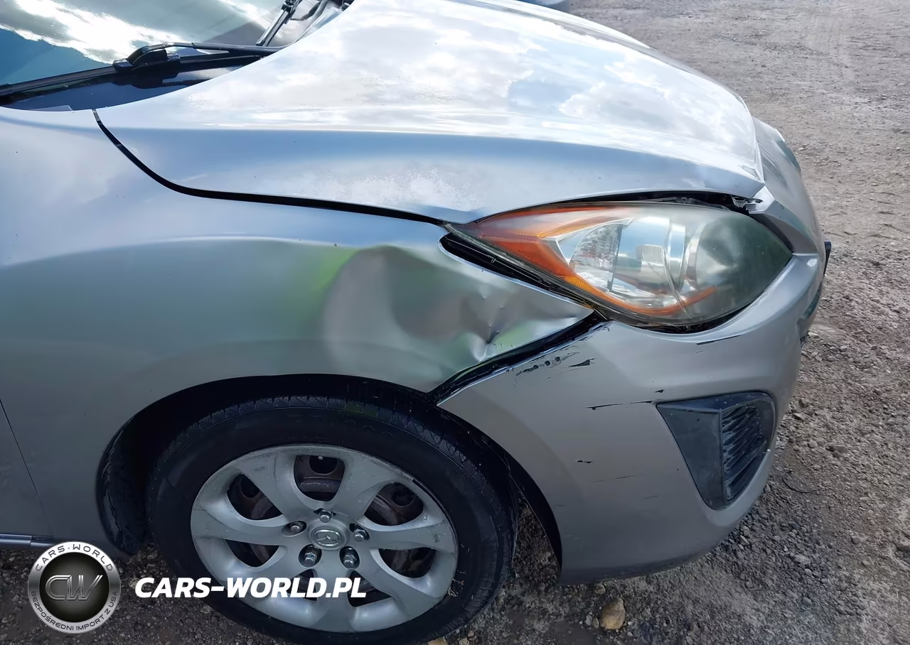 2011 Mazda Mazda3 I Sport VIN:JM1BL1UFXB1468612 - 6