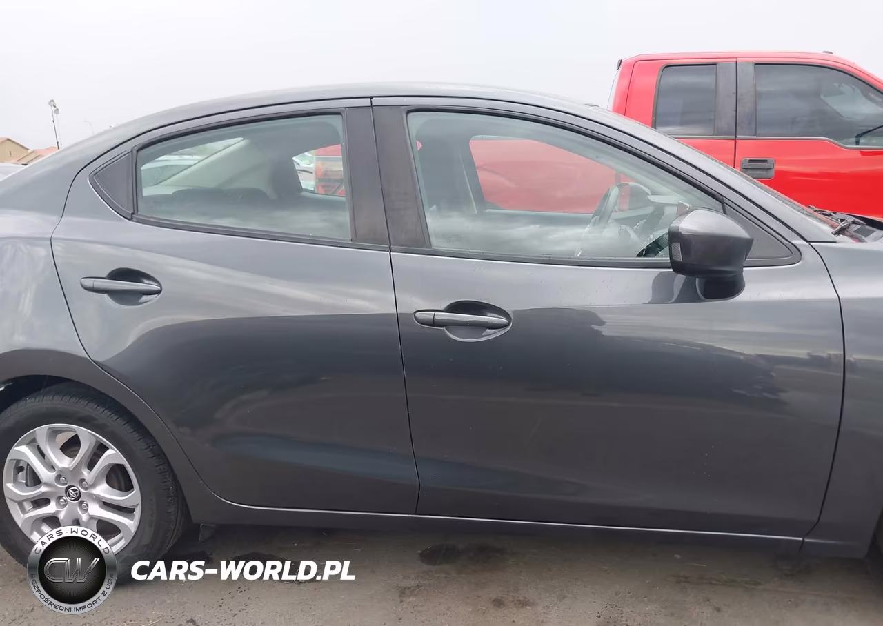 2018 Toyota Yaris Ia VIN:3MYDLBYV1JY303835 - 13