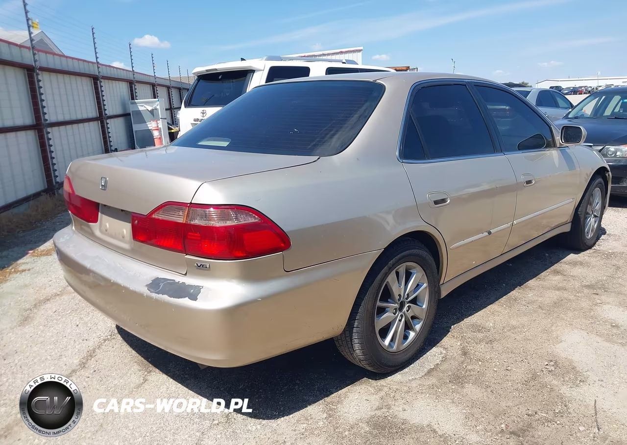 2000 Honda Accord 3.0 Ex VIN:1HGCG1654YA091993 - 4