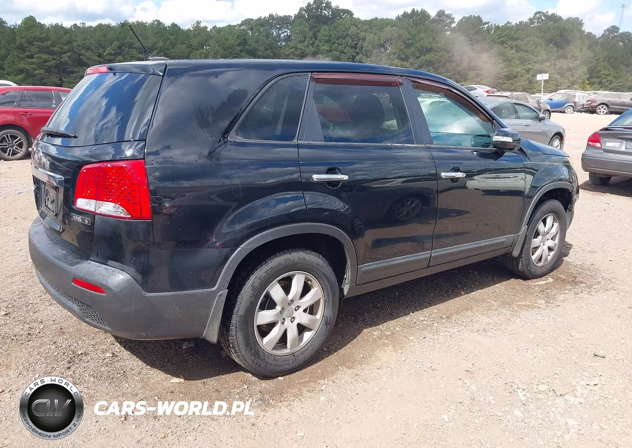2012 Kia Sorento Lx VIN:5XYKT3A17CG228794 - 4