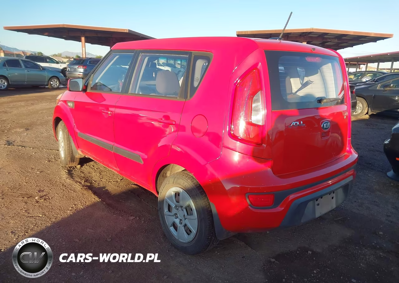 2013 Kia Soul VIN:KNDJT2A54D7576561 - 3