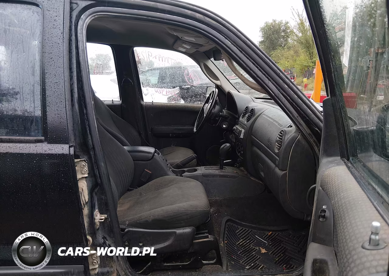 2002 Jeep Liberty Sport VIN:1J4GL48K72W364980 - 5