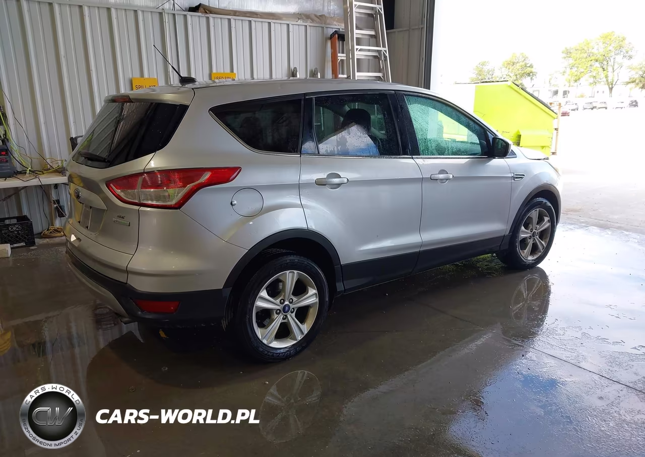 2015 Ford Escape Se VIN:1FMCU0G93FUB32477 - 4